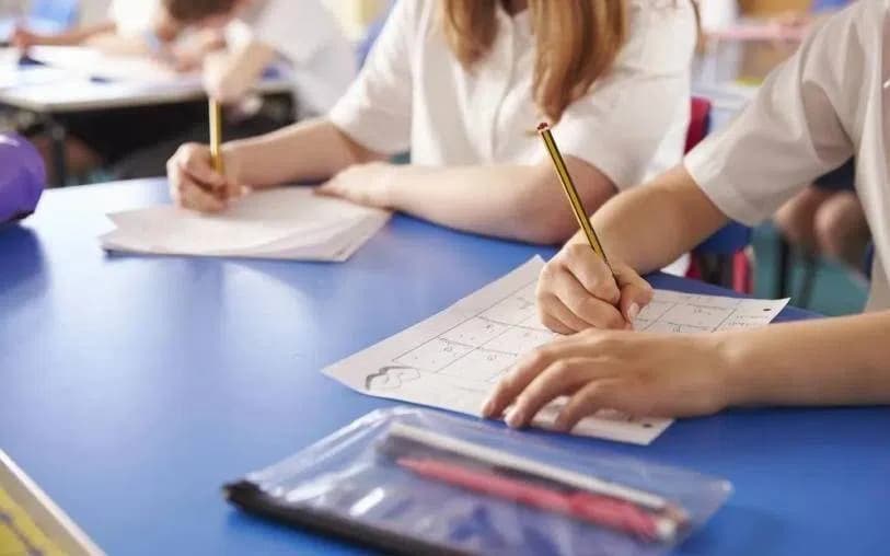 Imagen destacada de la noticia: Libertad educativa: “Se termina la gratuidad de la escuela”